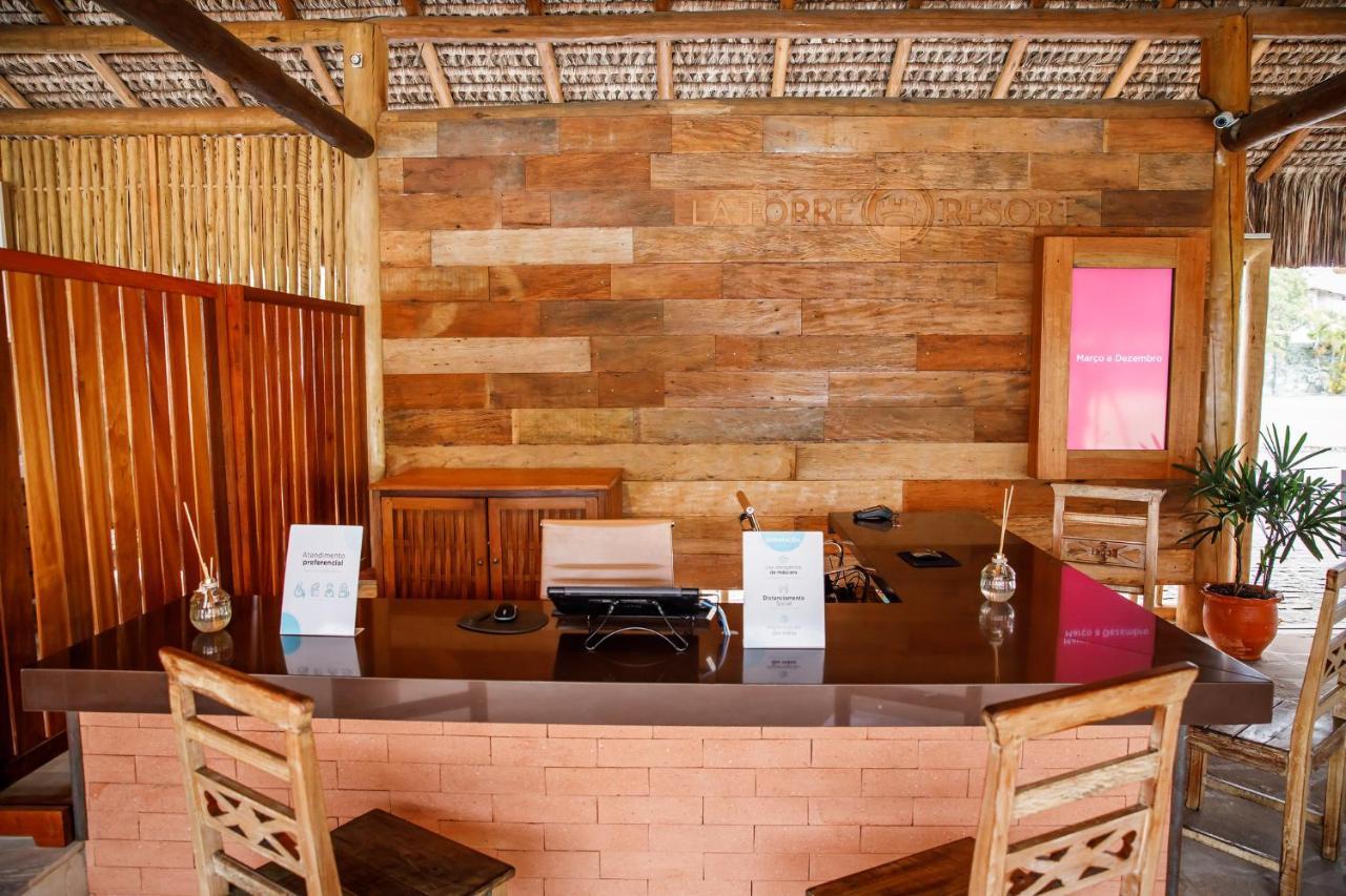 La Torre Resort All Inclusive Porto Seguro Exterior foto Reception desk at the airport