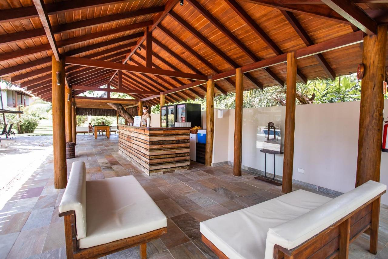 La Torre Resort All Inclusive Porto Seguro Exterior foto The interior of the airport