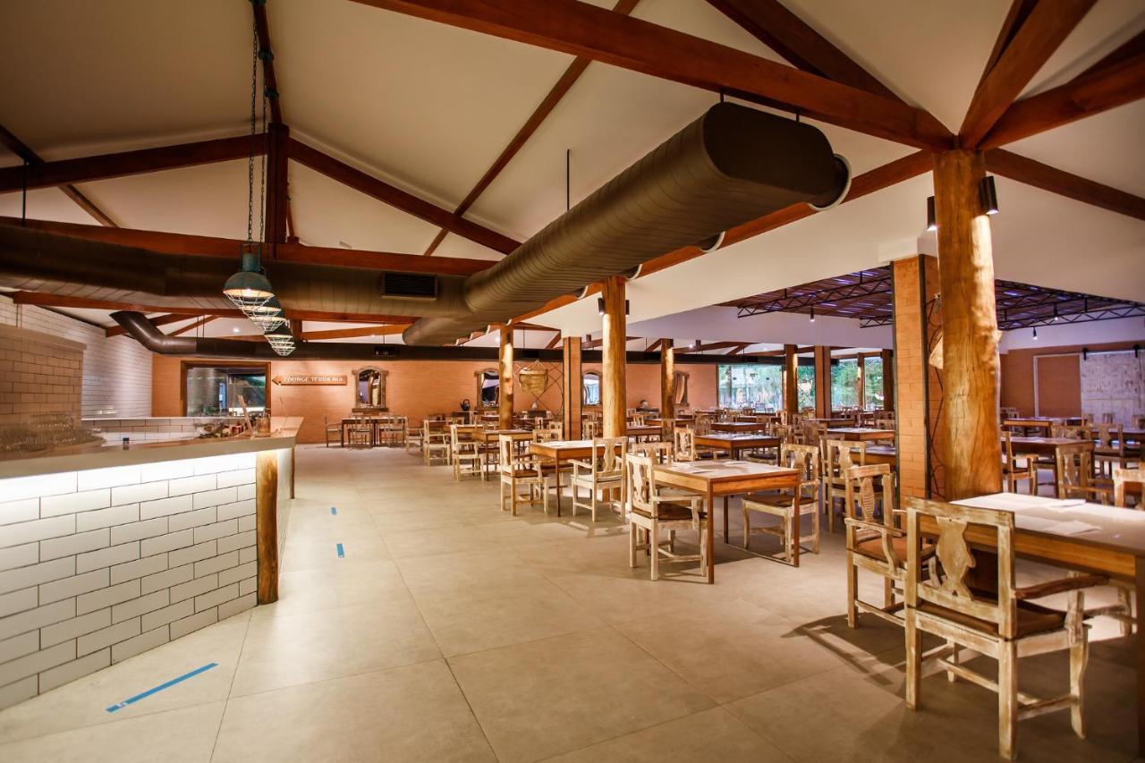 La Torre Resort All Inclusive Porto Seguro Exterior foto The dining room at the new boarding house