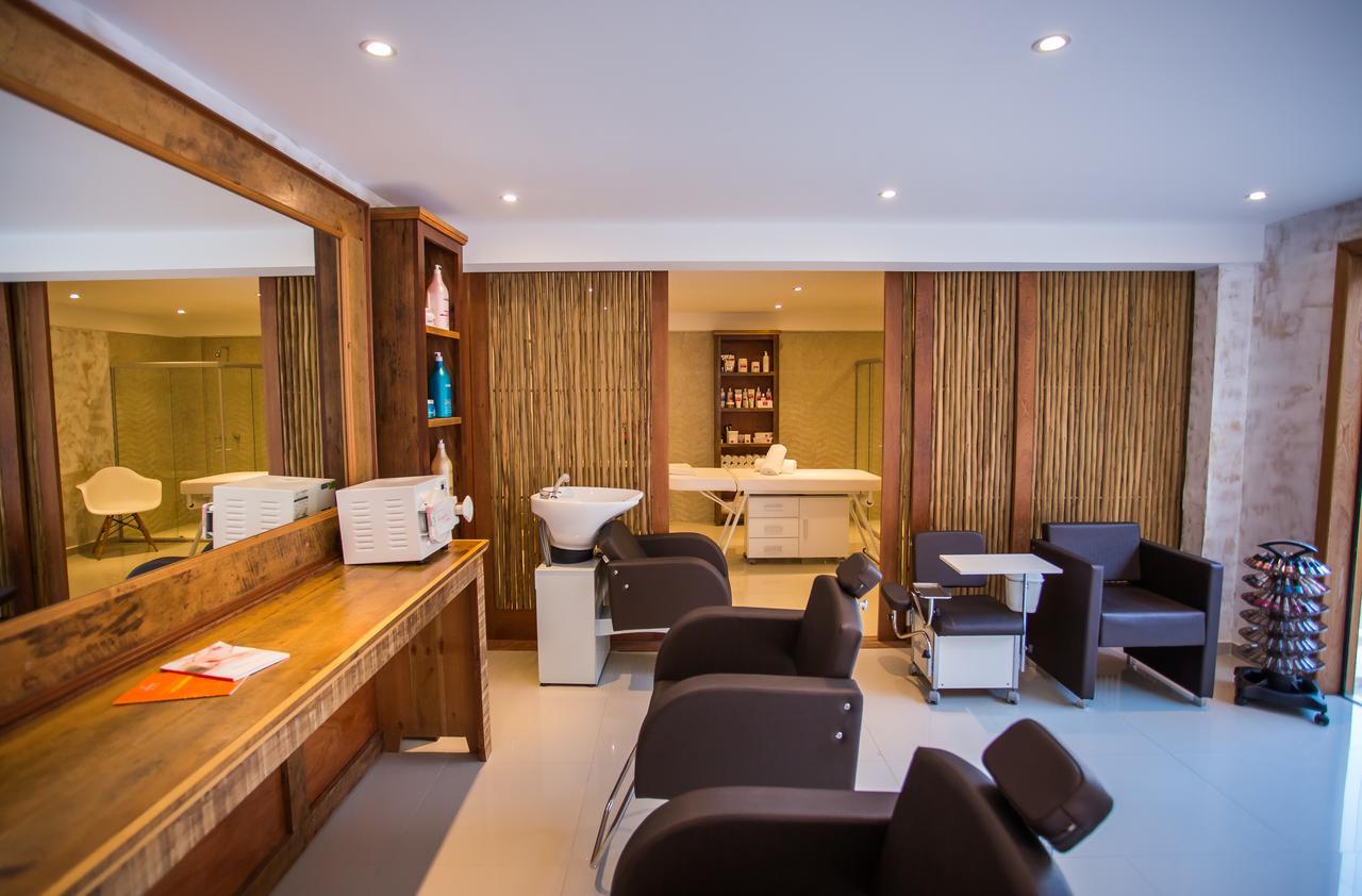 La Torre Resort All Inclusive Porto Seguro Exterior foto A salon in the UK
